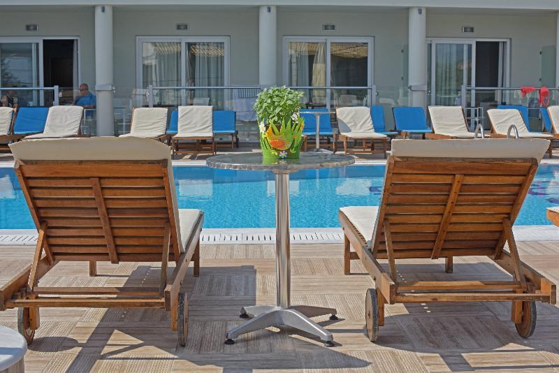 Palapart Gikas Suites And Studios Gouvia Exterior photo